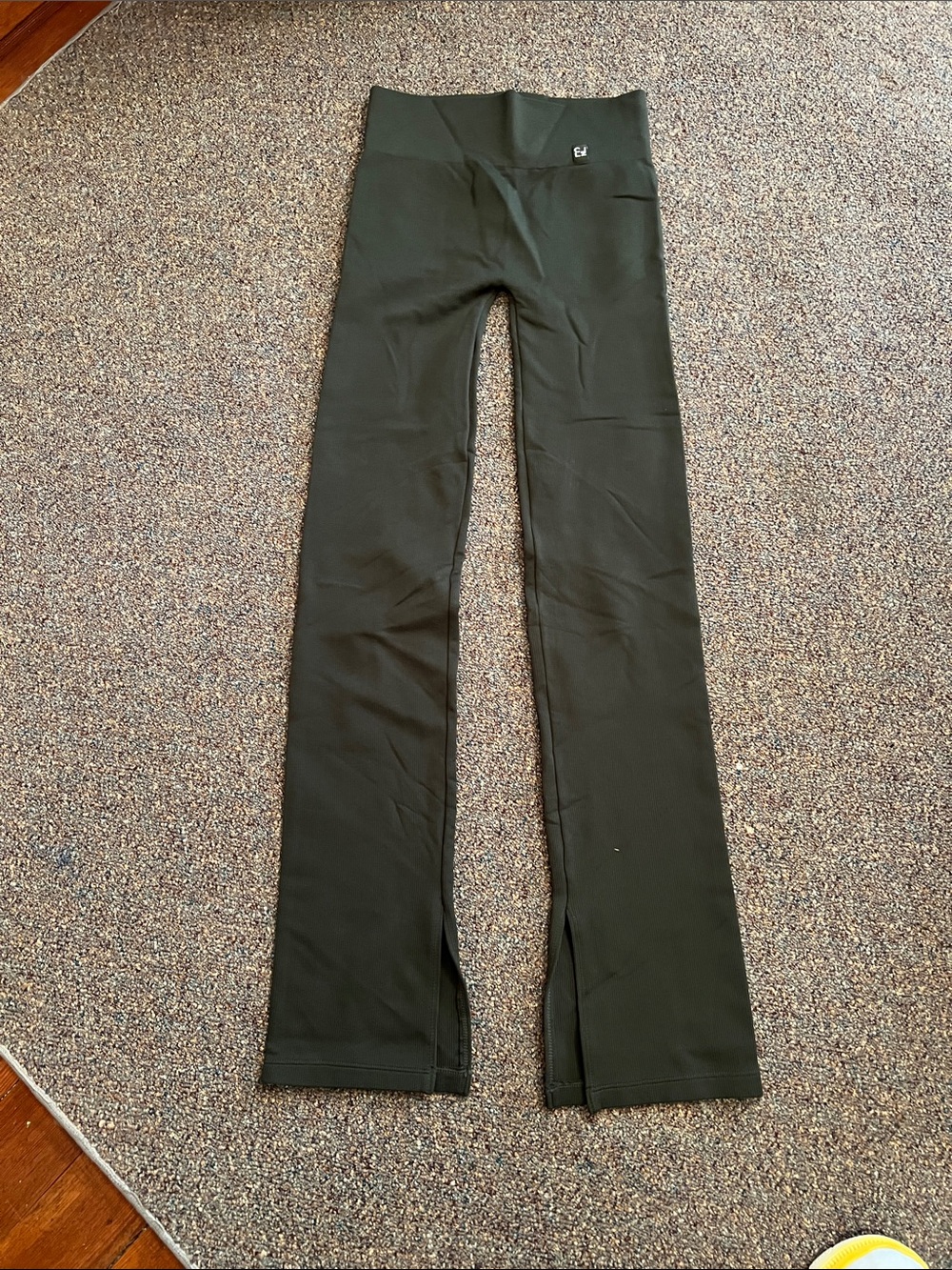 High-Waist Olive Green Leggings with Flared Hem